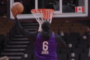 全员扣将！湖人晒训练片段：詹姆斯 蒂耶罗 海斯等连续爆扣